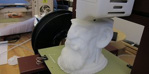 Как убрать слои с 3D-печатного реквизита: шлифовка, шпаклёвка и грунт перед покраской