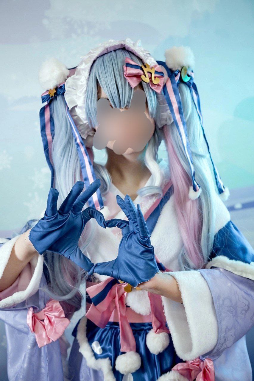 Костюм Снежной Мику Snow Miku 2023 Полностью в отличном состоянии <i class='fa fa-truck' aria-hidden='true'></i>Доставка из г.Курск